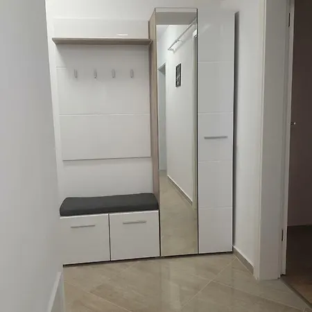 Monadin 3 *